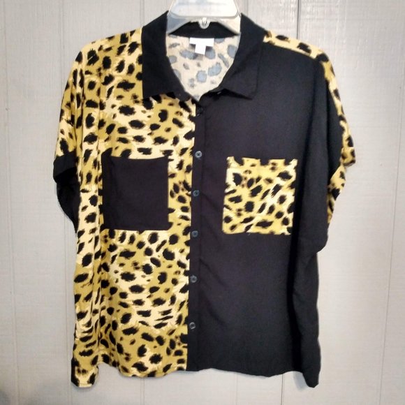 LuLaRoe Amy Cheetah Block Print Short Sleeve Button Up Rayon Top S - Picture 1 of 12